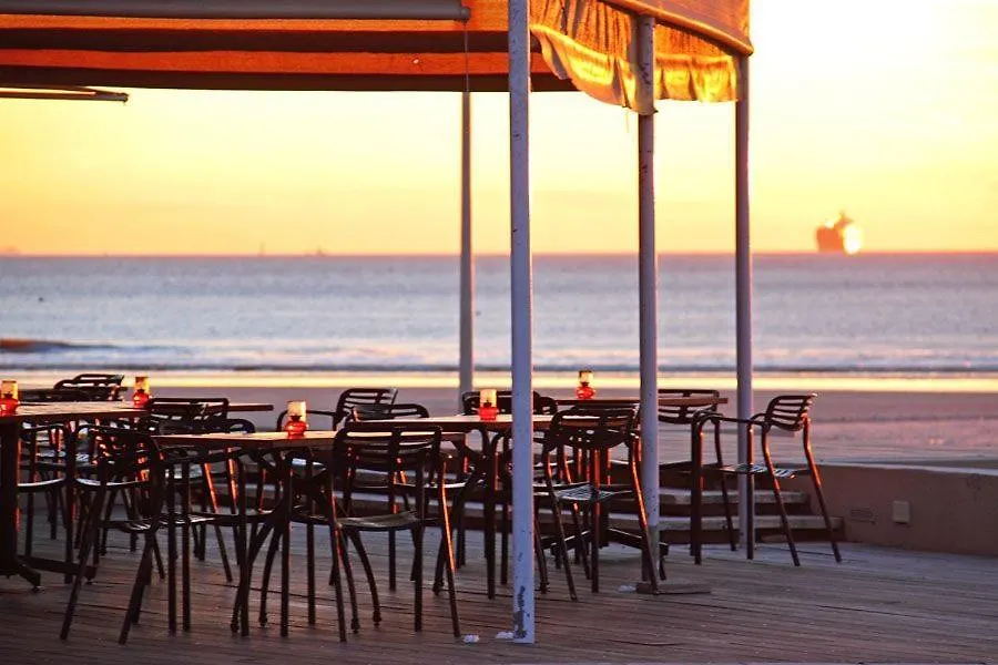 Lagoon Beach 302A By Hostagents Cape Town