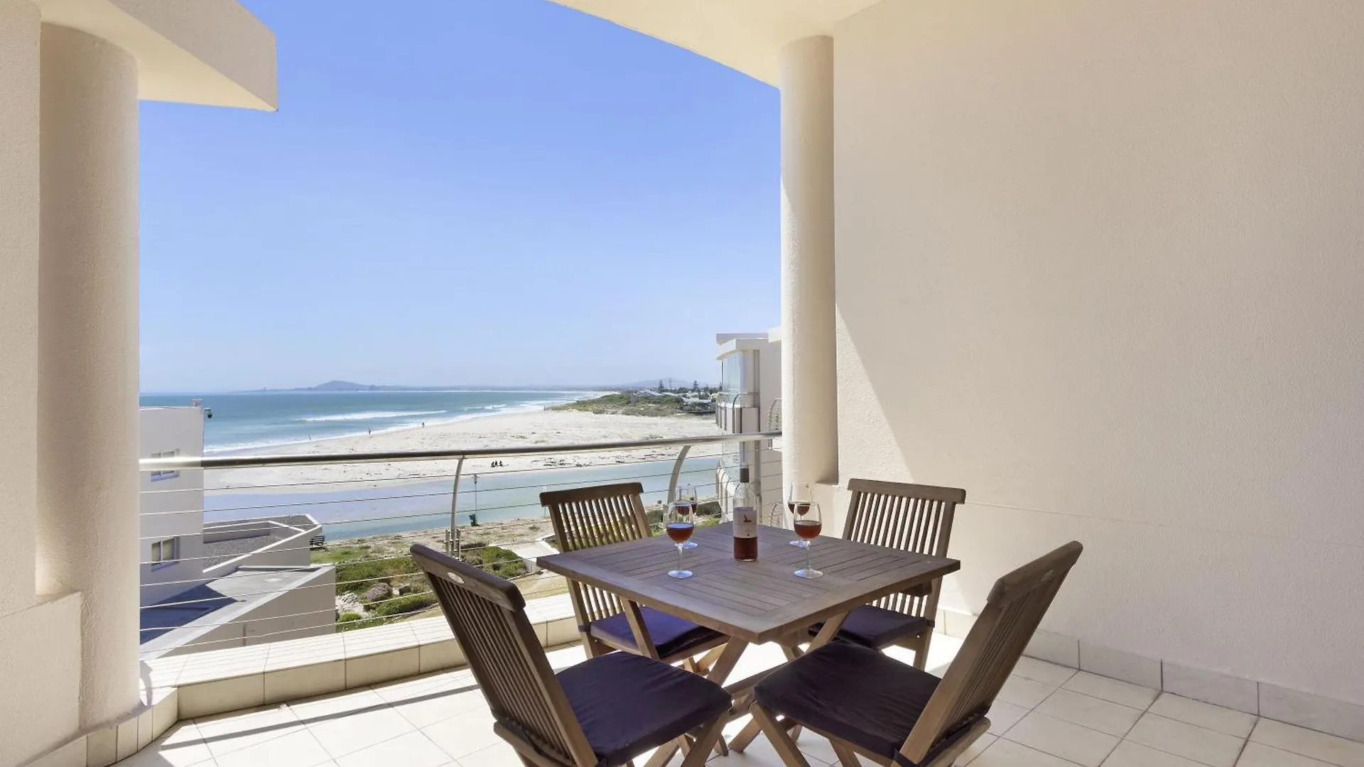 Lagoon Beach 302A By Hostagents Cape Town Apartment